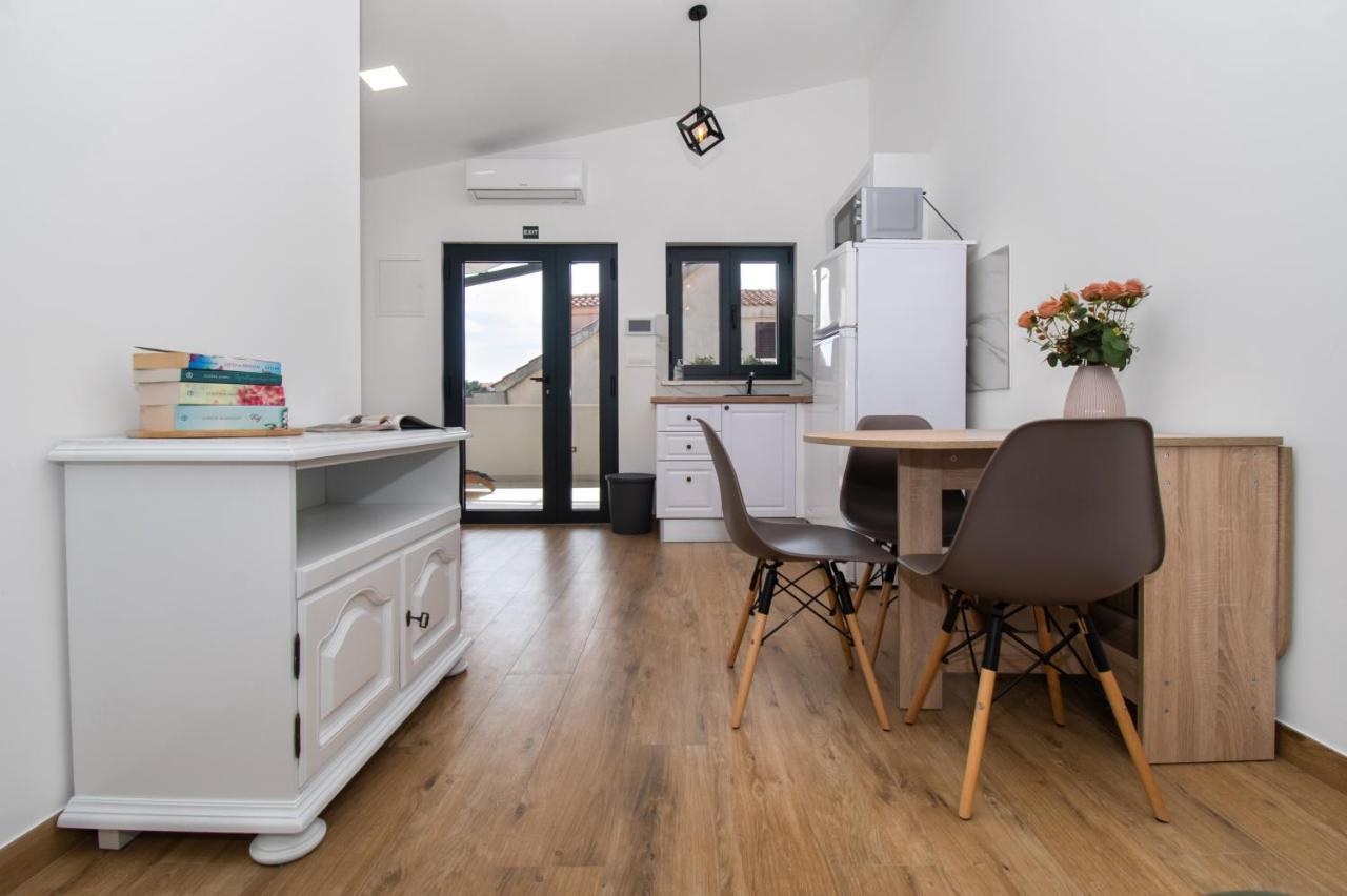 Apartmani Monika Žaborić Zewnętrze zdjęcie