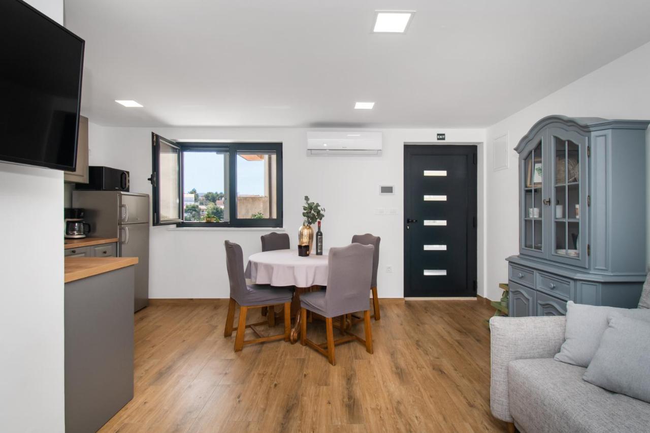 Apartmani Monika Žaborić Zewnętrze zdjęcie